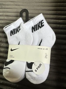 nike white and black children’s socks - Picture 1 of 1