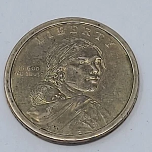 SACAGAWEA DOLLAR COIN 2010 P Arrows On Back - Picture 1 of 2