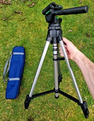 Giottos IY-442 Professional Video Photography Tripod Camera + Cobra Protective - Image 1 of 4