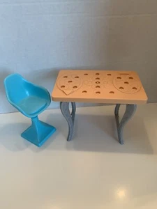 2015 Barbie Dreamhouse #FFY84 mesa de comedor de repuesto y una silla - Imagen 1 de 4