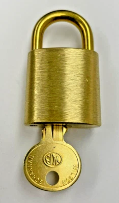 WILSON BOHANNAN Pad Lock, Model 001, Solid Brass, NEW with key - Image 1 of 4