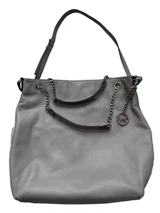 Michael Kors Jet Set Pearl Gray Pebbled Leather Silver Chain Shoulder Tote EUC - Picture 1 of 18