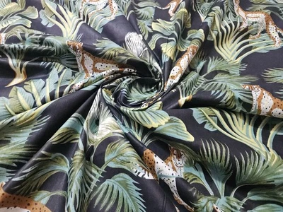 Tela de algodón con estampado de bloques a mano verde y negro indio con estampado de selva por yarda costura Foto 1 de 4