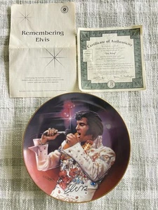 Elvis “The King” Collectors Plate by Bradford Exchange - Picture 1 of 5