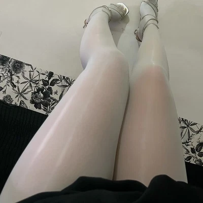 Medias transparentes ultra aceitosas brillantes 8D talla grande hasta 300 libras Foto 1 de 4