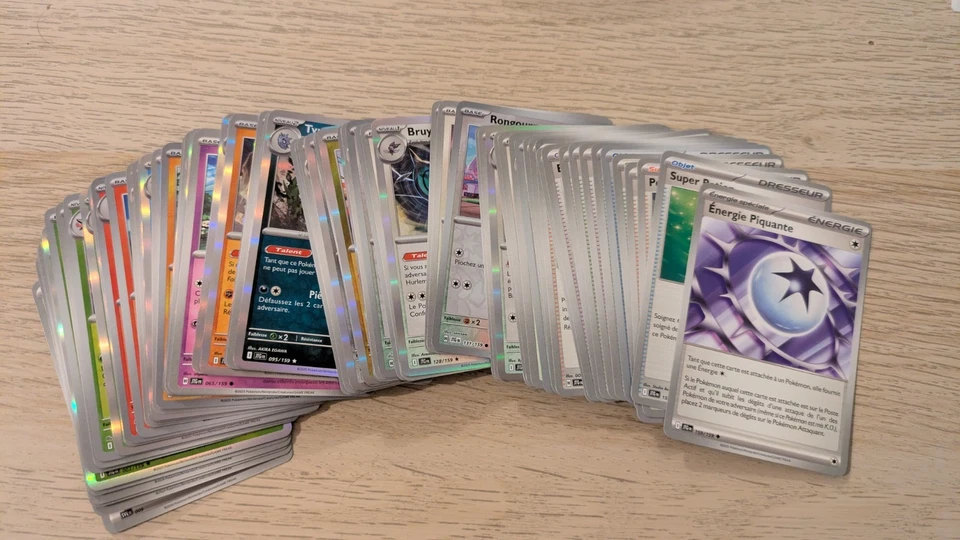 Lot de 100 cartes pokemon FR - Aventures ensemble - dont rares et reverse - Photo 1/1