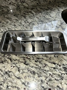 ONYX 18/8 Edelstahl Eiswürfelform 18 Schlitze einfacher Griff  - Bild 1 von 9