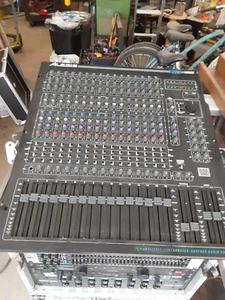 Alesis 1622 Mixer Table Monolithic / Integrated Surface Audio Console - Picture 1 of 1