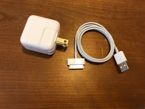 Apple A1205 USB Power Adapter for iPod & iPhone  White with USB cable - Picture 1 of 6