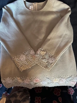 FAB, Hong Kong Británico, Lana Vintage, CUENTAS Suéter Verde Celadón (pequeño) Foto 1 de 4