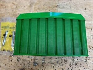 John Deere 670/ 770/ 790/ 870/ 970/ 990/ 1070 Tractor Front Grill w/ Springs - Picture 1 of 3