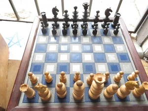 Juego de ajedrez vintage Allan Troy - Juego de ajedrez Regencia y tablero FRANKLIN ¡COMO NUEVO! 3/4 R-3 - Imagen 1 de 10