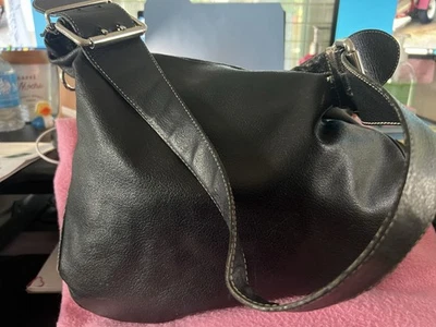 Bolso Hobo de Hombro de Cuero Negro Fendi Auténtico Vintage con Herrajes Plateados Foto 1 de 4
