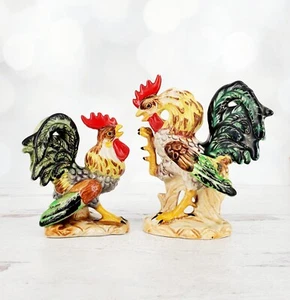 Juego de estatuillas de cerámica vintage Lefton Japón pintadas a mano "Gallos de lucha" - Imagen 1 de 10