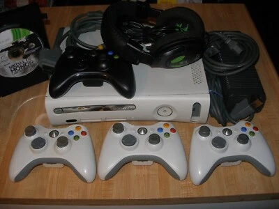 Xbox 360 Pro 20GB Console System w HDD + 4 controllers/cords/headset/game - Image 1 of 4