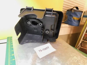 No.19-10477 Small Gas Engine Motor Part Air Cleaner Housing Application Unknown - Picture 1 of 12