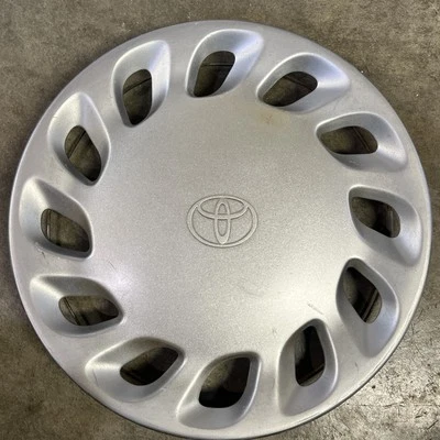 Cubierta de rueda tapacubos Toyota Previa 1991-1996 14" OEM 4262128061 Foto 1 de 4