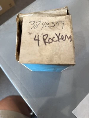 4 GM 3843359 NOS SB Chevy Stamped Steel "O" Rocker Arms, 302 Z-28-350 LT-1, - Image 1 of 2