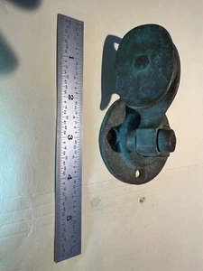 ANTIQUE MARINE MERRIMAN 360 degree swivel BRONZE DECK BLOCK - Picture 1 of 3