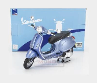 1:12 NEWRAY Piaggio Vespa Primavera 2013 Light Blue Met NY57553B Model - Image 1 of 2