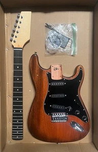 BexGears DIY E. Guitar okoume Body maple neck  ( used Item) - Picture 1 of 2
