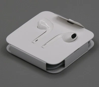 Genuine Apple Ear-Pod Headphones w/ Lightning Connector iPhone 8 X 11 12 13 14 - Image 1 of 3