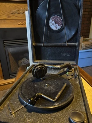 Antiguo tocadiscos Thorne Gammaphone - modo portátil Foto 1 de 4