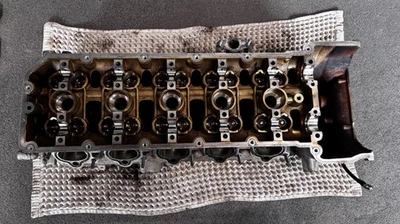 BMW S85 5.0L V10 M5 M6 Cylinder Head Bank 1 Right 126k w Valves 2006-2010 OEM - Image 1 of 4