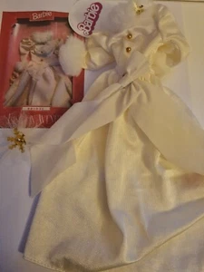BARBIE MATTEL BRIDAL WINTER SNOW FLAKE GOWN 1997 #17630 FASHION AVENUE GENUINE - Foto 1 di 7