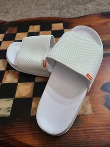 Nuoto Scivoli Bianchi con Logo Arancione, 21307-032, Uomo 12, EU 45, NUOVO  - Foto 1 di 10