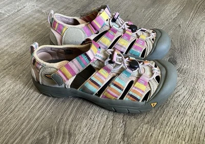 Keen Newport H2 Sport Sandals Size 6 Pink Rainbow Bungee Waterproof Girls - Image 1 of 4