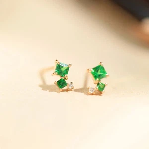 Delicados aretes de plata esterlina 925 con garra y poste para dormir corte princesa - Imagen 1 de 5