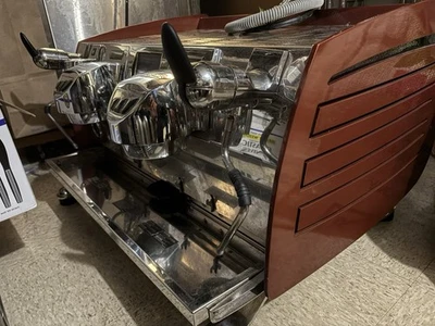 Victoria Arduino 2 Grupo Águila Negra Foto 1 de 4