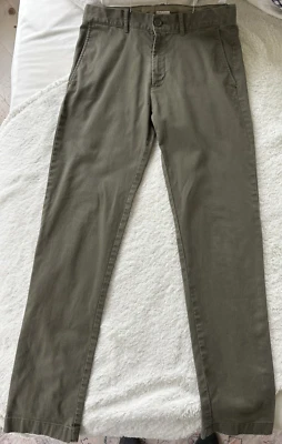 Chinos J Crew para niños talla 16 verde militar - ligeramente usados  Foto 1 de 2
