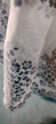 Pañuelo de terciopelo gris Hankie de colección 12" terciopelo floral y tela blanca cuadrado gris Foto 1 de 3