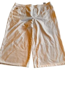 Dream Jeannes by Quaker Factory White High Rise, Wide Leg Capri's Size XL Short - Picture 1 of 7