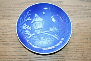 Piatto B G Porcellana Danese Copenhagen Christmas town 9083 1983 Bing Grondahl - Foto 1 di 2