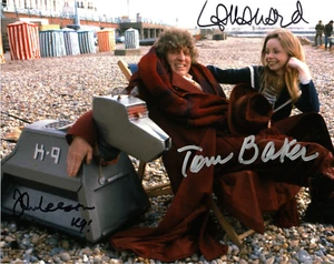 Doctor Who Autograph: TOM BAKER, JOHN LEESON & LALLA WARD Signed Photo - Picture 1 of 1