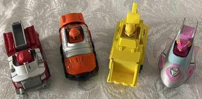 Lote de 4 figuras de juguetes Paw Patrol coches vehículos Zuma Rubble Marshall Skye Foto 1 de 4