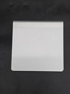 Apple A1339 Silver Multi-Touch Dual Sensor Wireless Bluetooth Magic Trackpad - Picture 1 of 9