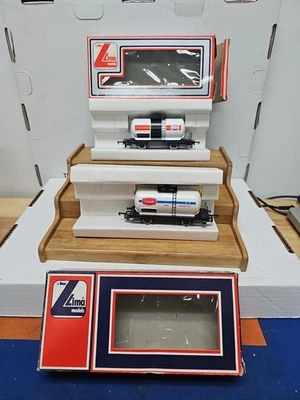 2 LIMA  Two Axle Tank Car "Gulf" & "Unigate" Ho Scale.  - Image 1 of 4