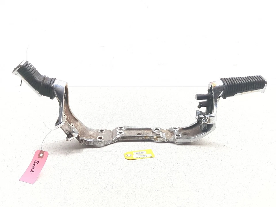 05-09 Suzuki S50 Boulevard VS800 Front Driver Foot Pegs Set - Image 1 of 4