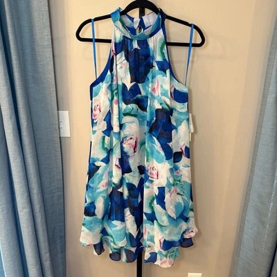 Vestido Eliza J Nuevo con Etiquetas Cuello Alto Floral Chifón Sin Mangas Trapecio Azul Floral Talla 6 Foto 1 de 4