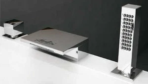 Novellini Serie Fly 2 Rubinetto Bordo Vasca Miscelatore Bocca Cascata Doccetta - Picture 1 of 4