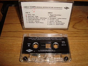 GIRLS TOWN -- LIMITED EDITION CASSETTE TAPE OST LATIFAH YO YO ROXANNE - Foto 1 di 1