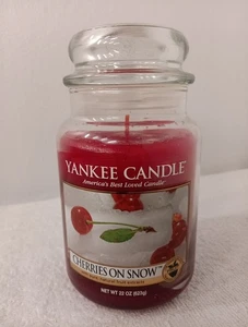 Yankee Candle CHERRIES ON SNOW Large Jar 22 Oz - Bild 1 von 5