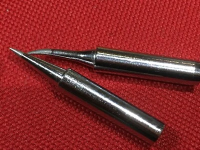 Paquete de 2 puntas de soldador Milwaukee M12 para 2488-20 1 recto y 1 en ángulo  Foto 1 de 2