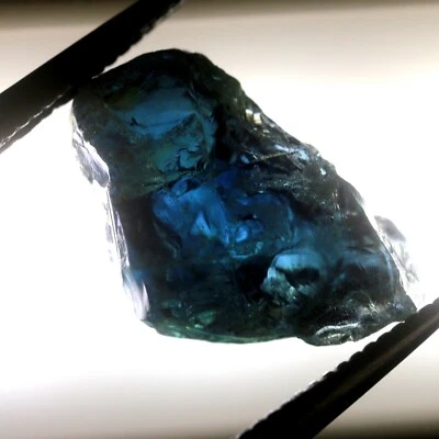 Certified 6.48ct Natural Unheated Greenish Blue Sapphire VVS Clarity Rough - Image 1 of 4