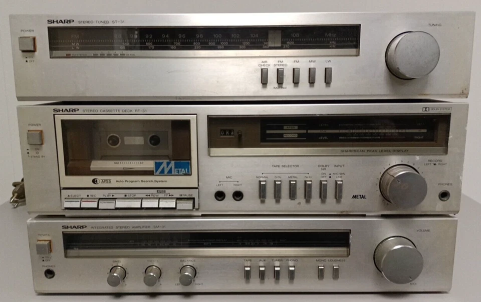 Sharp Sm-31 Amplificatore + Rt-31 Piastra Cassette + St-31 Tuner Stereo Vintage  - Immagine 1 di 4