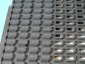 Lot of 22 pcs Microchip D9KSF OAG22 - Picture 1 of 4